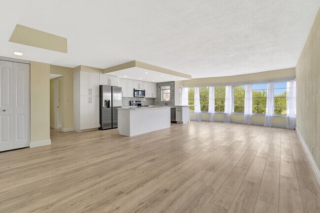 Foto del edificio - 2500 NE 48th Ln