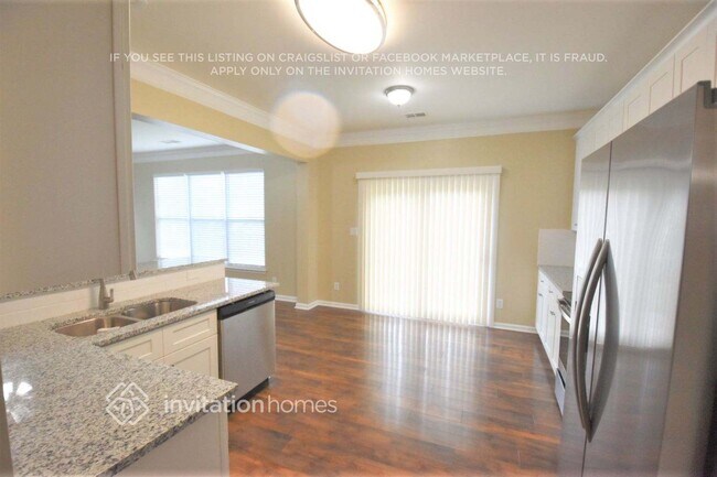 Foto del edificio - 7007 Pine Cone Ln
