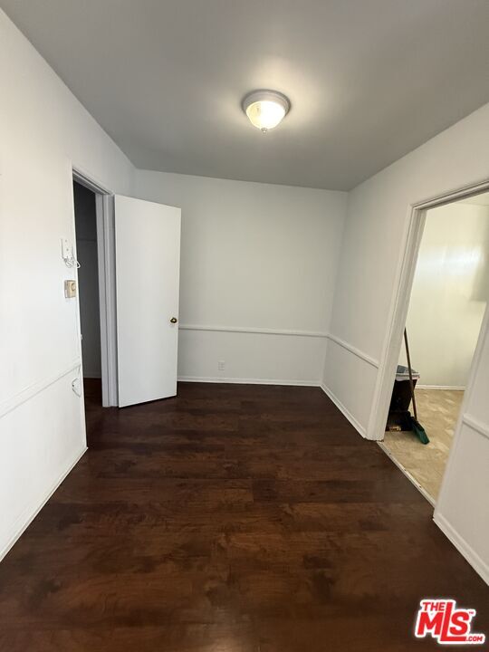 Foto del edificio - 14214 Sherman Way