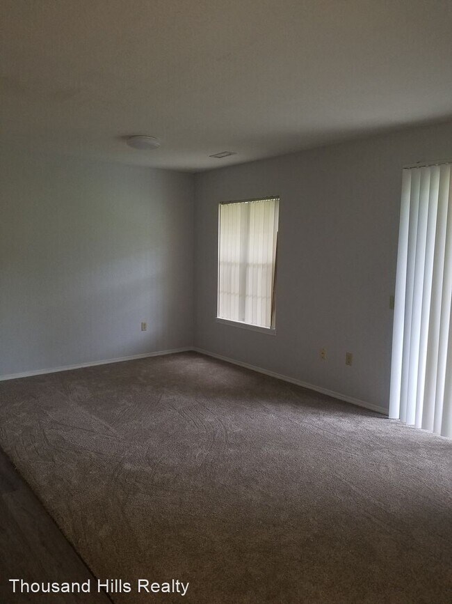Building Photo - 2 br, 2 bath House - 9 Scenic Court  #9