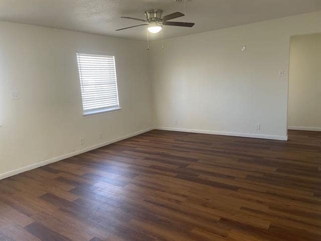 Building Photo - 1838 Kent Dr