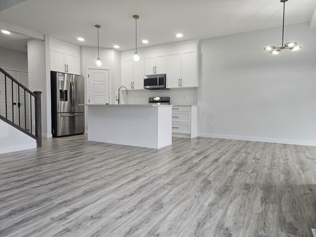 Building Photo - 9420 Colak Ln SW