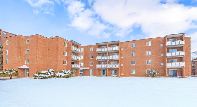 Building Photo - Ormond Gardens