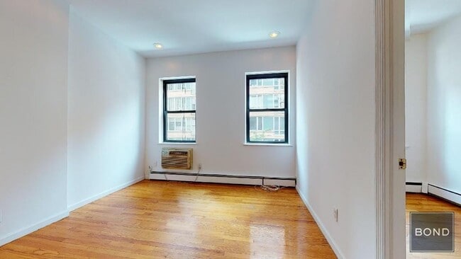 Building Photo - 249 E 53rd St