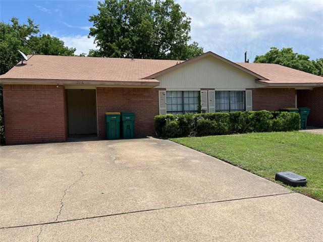 Foto principal - 718 Hillcrest Ct