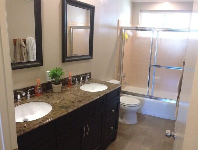 Foto del edificio - 841 Cortez St