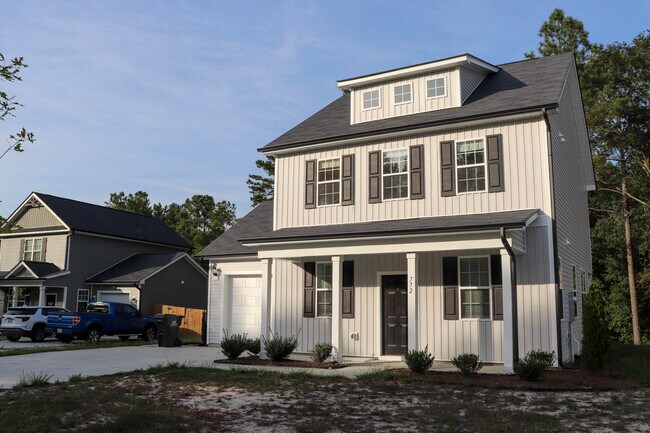 Foto del edificio - 772 Roberts Rd