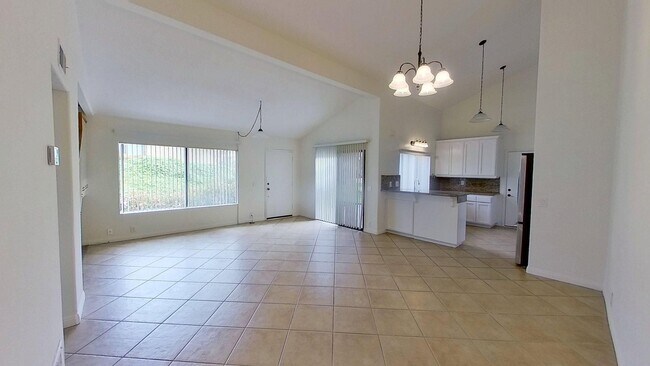 Foto del edificio - 163 Avenida Adobe