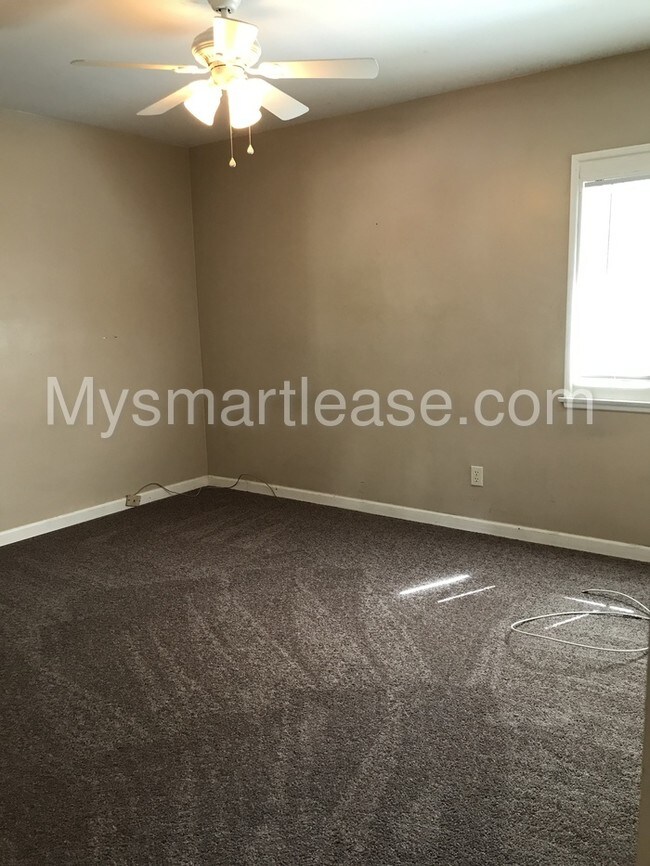 Building Photo - 3445 N D St