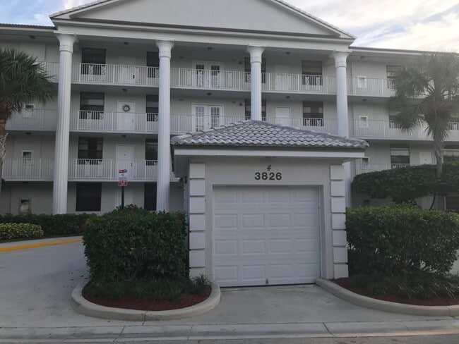 Building Photo - 3826 Whitehall Dr