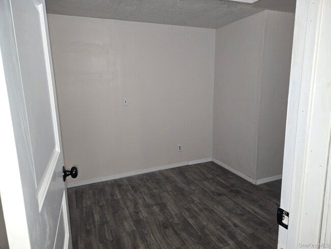 Foto del edificio - 11 Halliday Rd