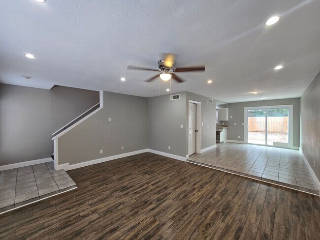 Foto del edificio - Arlington Townhome - 3 Bedroom 2.5 Bath