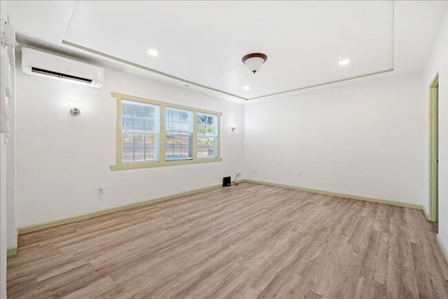 Building Photo - 1305 W St