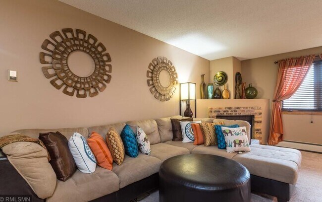 Foto del edificio - 4300 Trenton Ln N