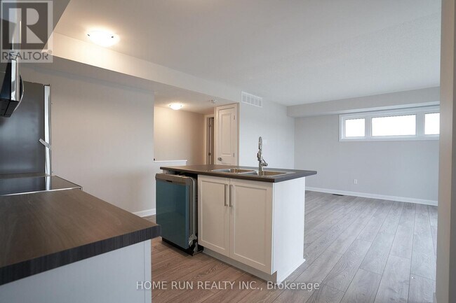 Building Photo - 1201 Chapman Mills Dr