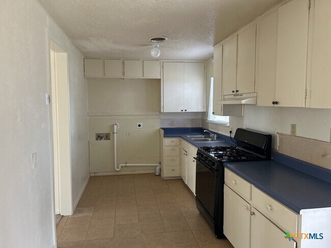 Foto del edificio - 804 Jefferis Ave