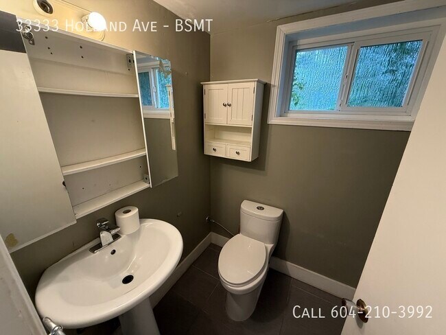 Photo du bâtiment - Basement Near Abbotsford Hospital