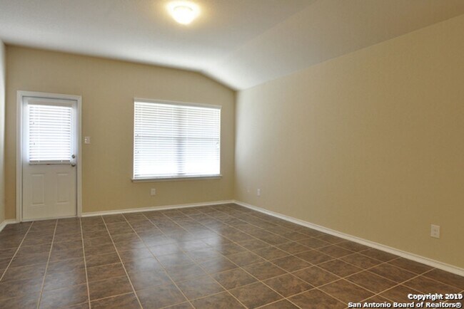 Foto del edificio - 4 Bedroom/2 Bath Amhurst Subdivision