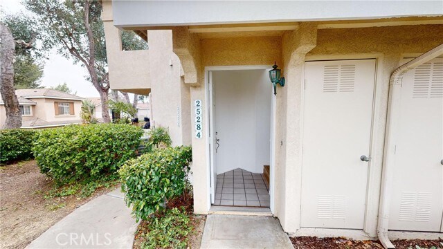 Building Photo - 25284 Via Catalina