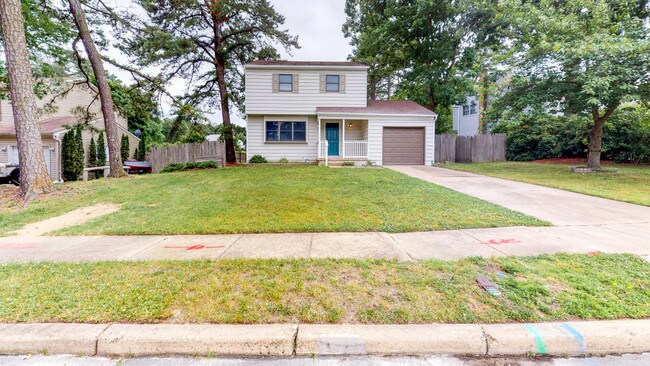 Building Photo - #027 - 24 Fox Chase
