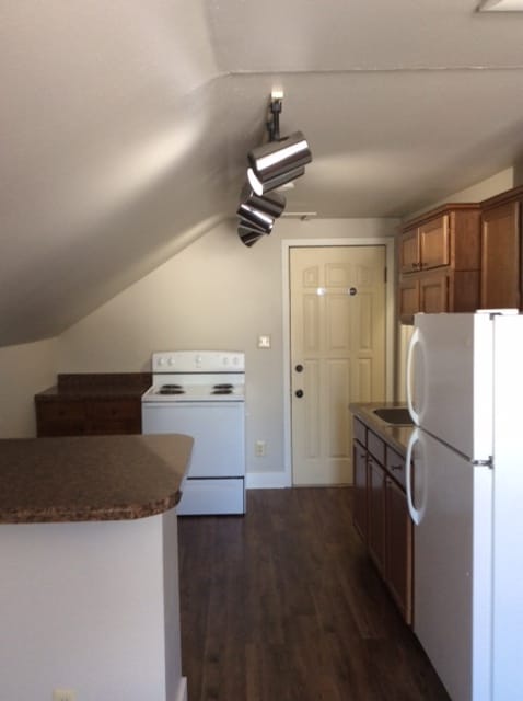 Building Photo - Germania