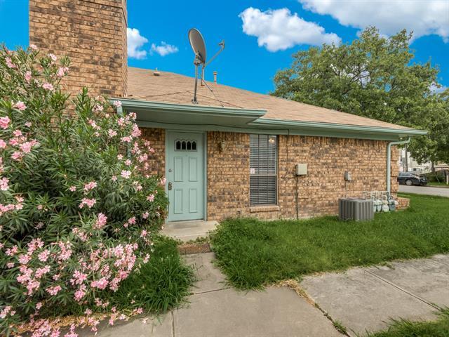 Primary Photo - 4019 Evergreen St
