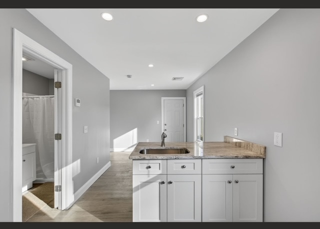 Building Photo - 122 Brookside Ave