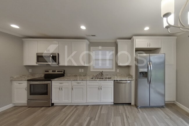 Building Photo - 141 Old Orchard Rd