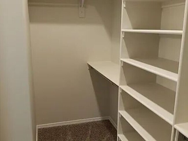 Foto del edificio - Welcome to this beautiful 3 bedroom, 2 bat...