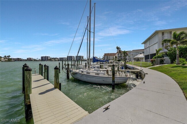 Building Photo - 354 Harbour Dr