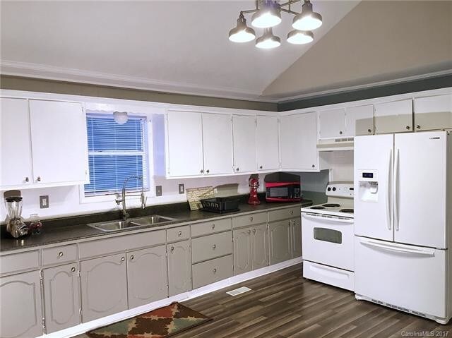 Building Photo - 3637 Durham Ln