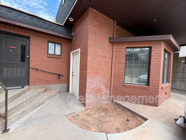 Building Photo - 145 E 500 S