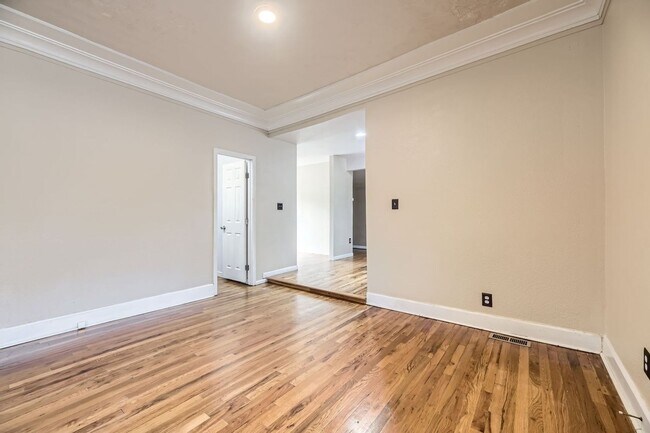 Foto del edificio - Charming 3BR House in Littleton