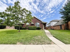 Building Photo - 7800 Lancelot Rd