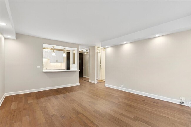 Foto del edificio - 535 N Michigan Ave