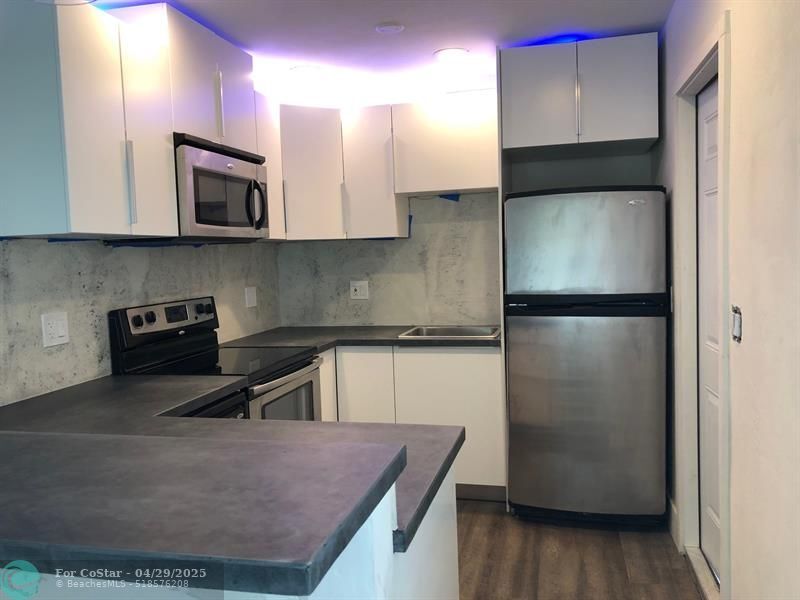 Foto principal - 1298 NE 33rd St