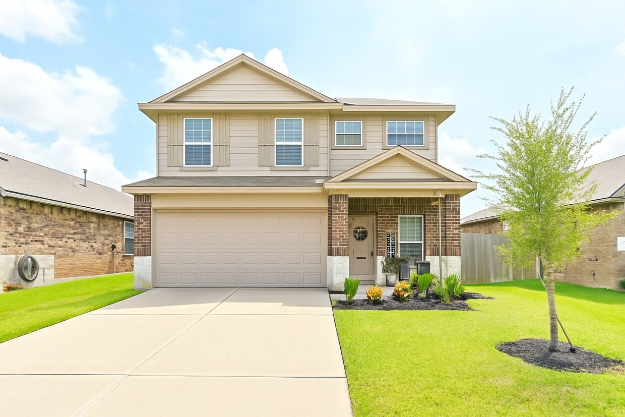 Primary Photo - 14793 Hazel Br Dr