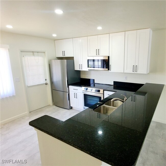 Building Photo - 4617 SW 8th Pl