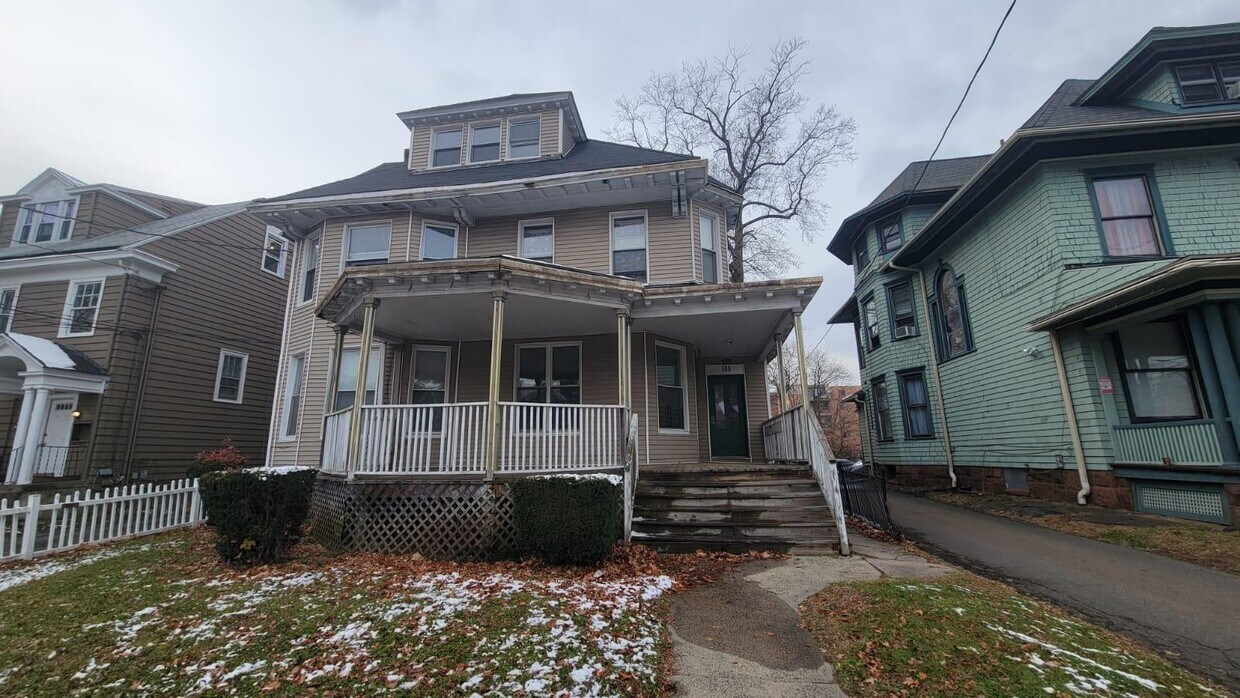 Primary Photo - 104 Sherman Ave