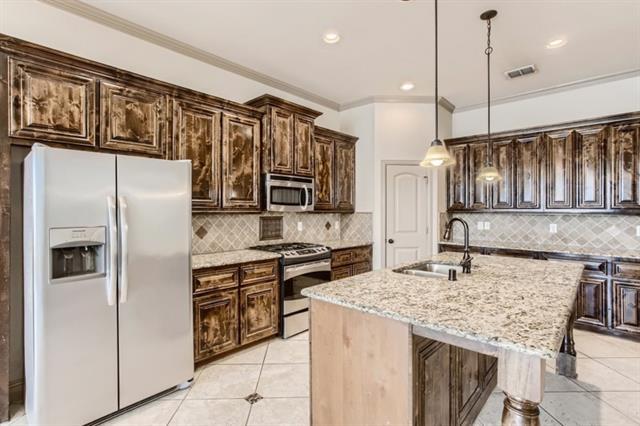 Foto del edificio - 3021 Marble Falls Dr