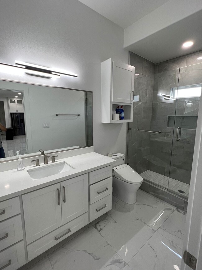 Building Photo - 154 Oleander Dr