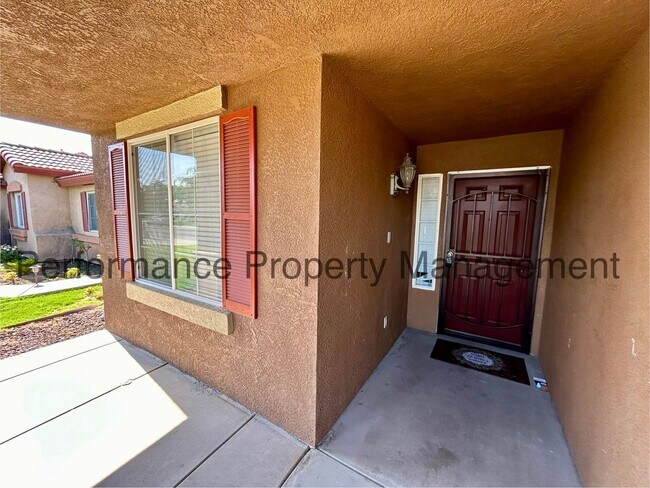 Foto del edificio - Stunning 4 Bed/2 Bath in SW Bakersfield w/...