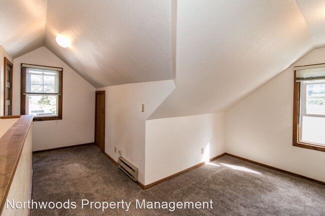 Foto del edificio - Studio, 1 bath House - 1382 Lincoln Street