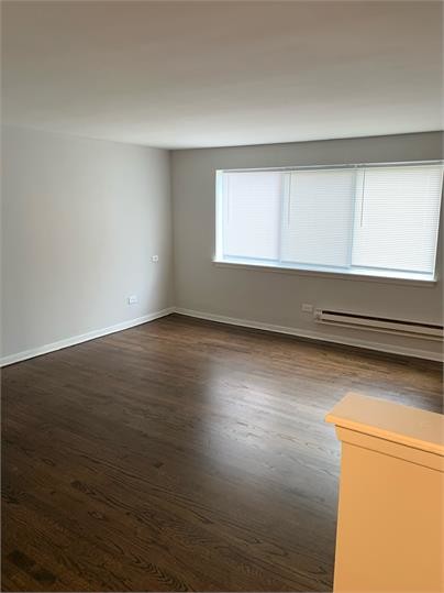 Foto del edificio - 8290 Roosevelt Rd