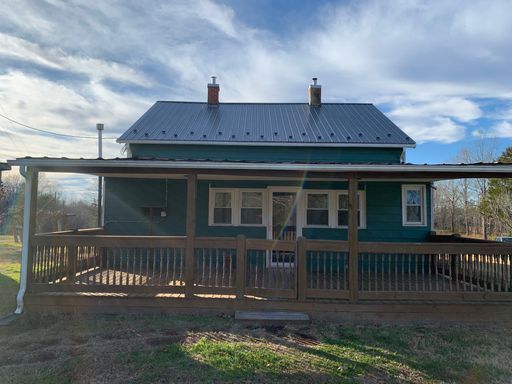 Primary Photo - 3-4 Bedroom 1 Bath Farm House