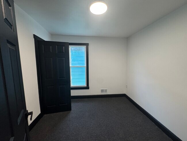 Foto del edificio - 226 E 16th Ave