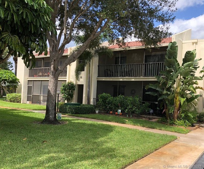 Foto del edificio - 150 Pineview Rd