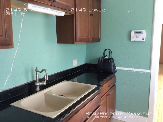 Building Photo - 3 Bedroom Lower 2149 S 83rd