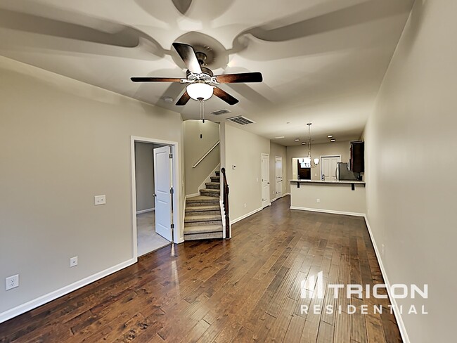 Building Photo - 204 Ashmere Ct