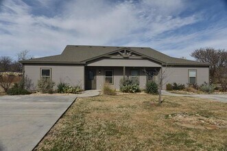 Building Photo - 101 Capps St Building Photo - 101 Capps St